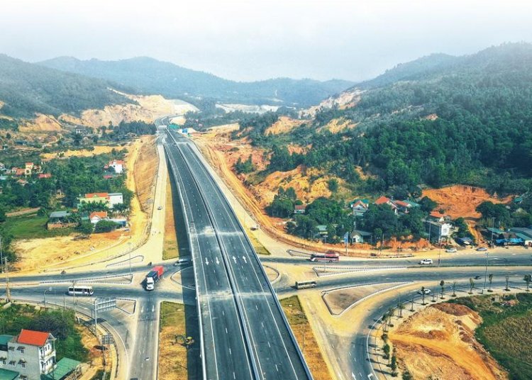 Cao tốc Hạ Long - Vân Đồn khơi thông dòng chảy hạ tầng giao thông Quảng Ninh
