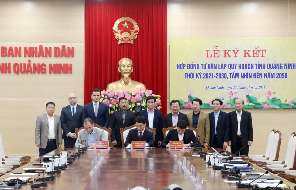  Quảng Ninh ký kết hợp đồng tư vấn lập Quy hoạch tỉnh thời kỳ 2021-2030, tầm nhìn 2050 với các đơn vị tư vấn.